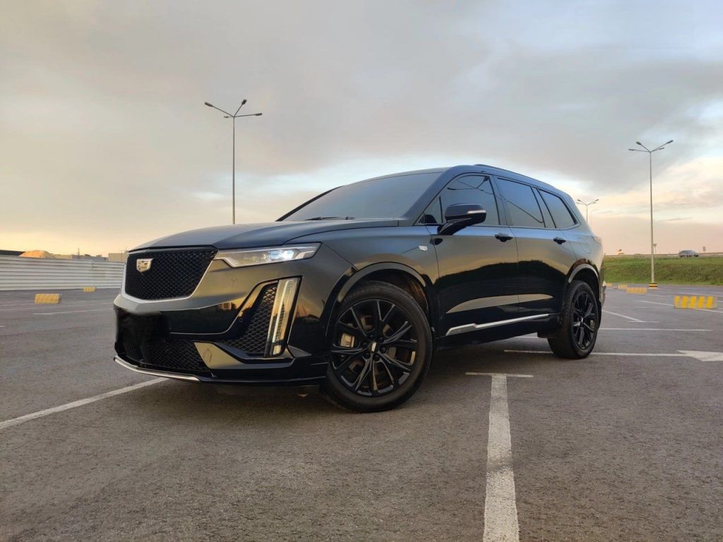 CADILLAC XT6 из Канады