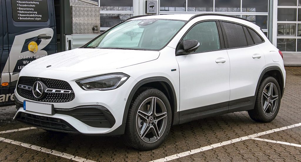 Mercedes-Benz GLA из Канады
